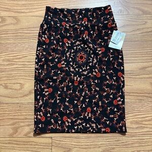 NEW Lularoe Cassie Small